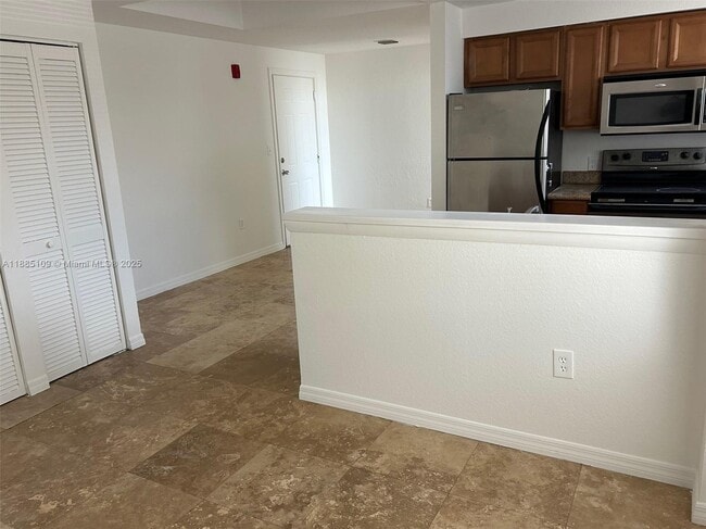 Foto del edificio - 953 SW 10th St