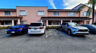 Building Photo - 8017 Lake Dr