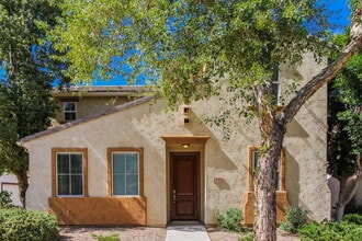 Building Photo - 10112 E Isleta Ave