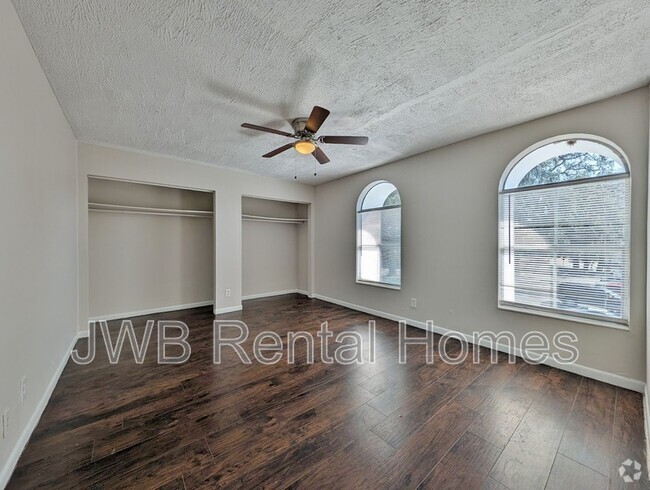 Building Photo - 851 Bert Rd