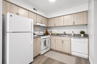 Building Photo - Northville Woods - Northville, MI
