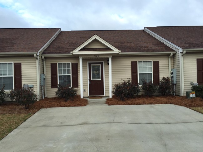 105 Gandy Dr, Hartsville, SC 29550 - Townhouse for Rent in Hartsville ...