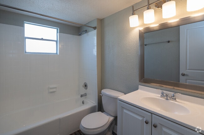 1 habitación, 1 baño, 750 pies cuadrados, baño - Alderman Park Apartments