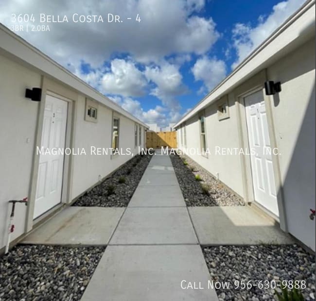 Building Photo - 3604 Bella Costa Dr