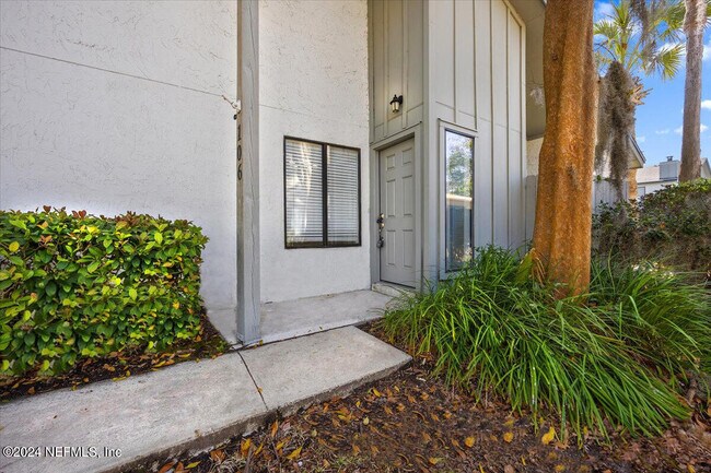 Building Photo - 9360 Craven Rd