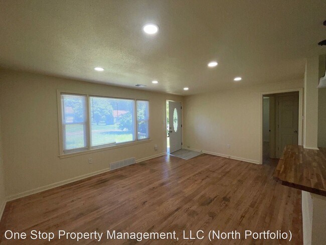 Foto del edificio - 2 br, 1 bath House - 9005 E 67th Terrace