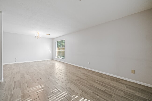 Foto del edificio - 22623 Round Valley Dr