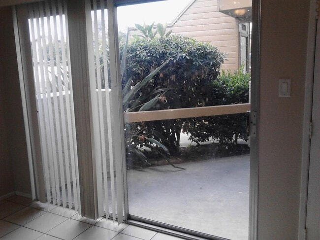 Foto del edificio - 101 W Olive Ave