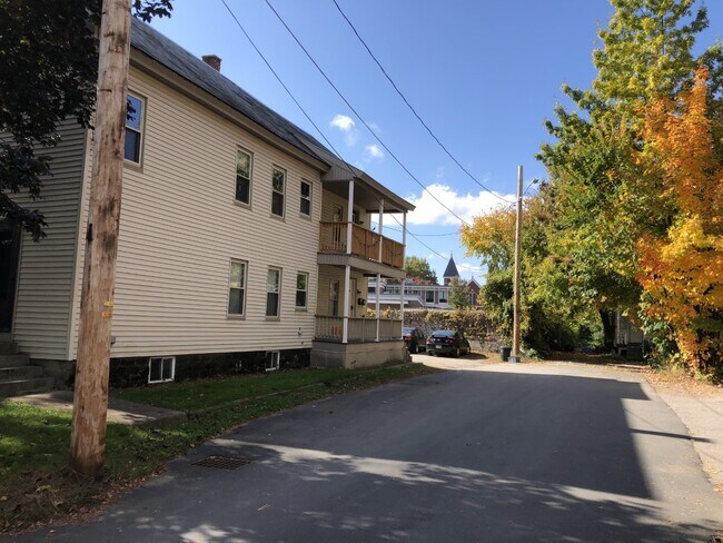 Foto del edificio - 12 Willow Ct
