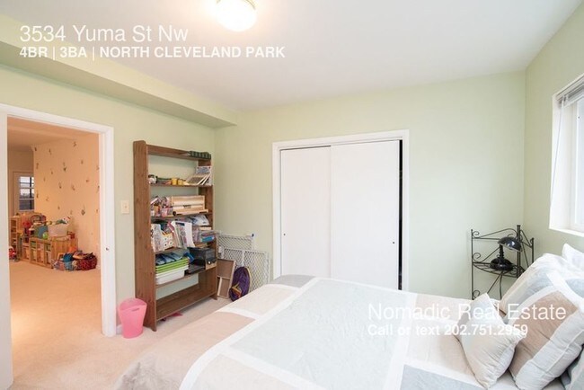 Foto del edificio - 3534 Yuma St NW