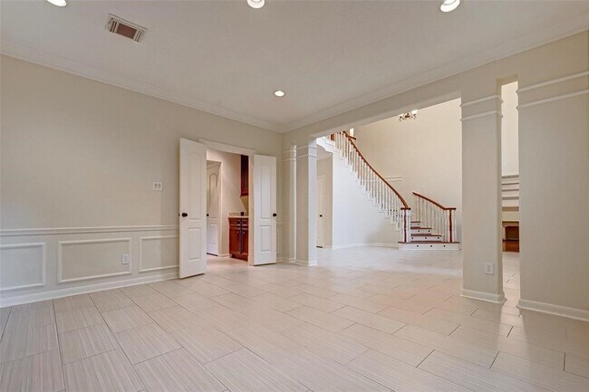 Foto del edificio - 2115 Foreland Dr
