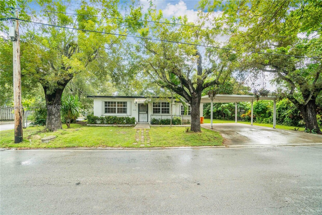 Foto principal - 3090 Hibiscus St