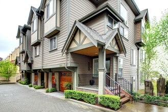 Building Photo - 505 W Olympic Pl