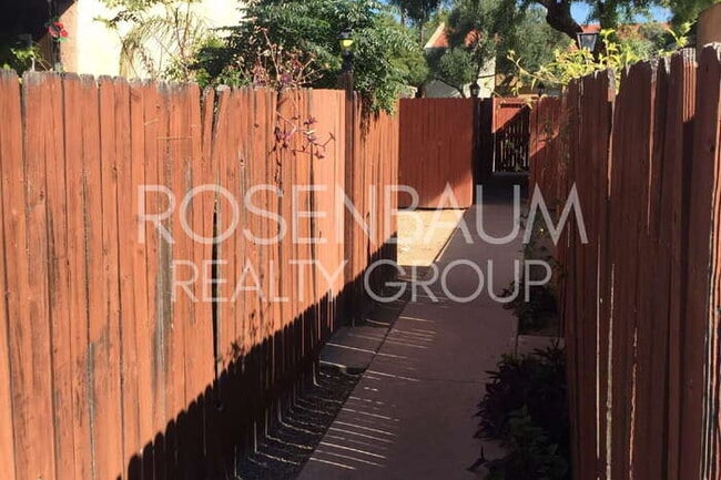 Foto del edificio - 2625 N Alvernon Way