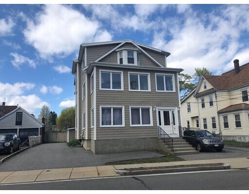 Building Photo - 21 Maple St