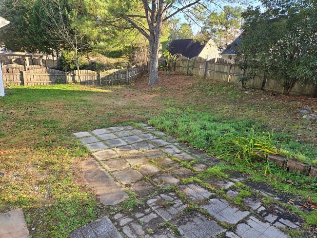 Fenced backyard - 5006 Silhouette Dr