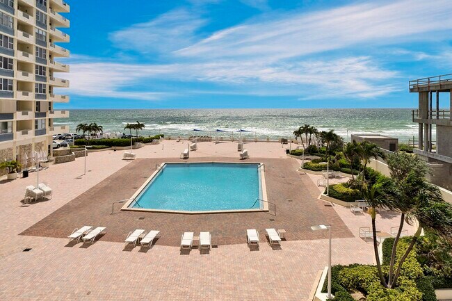 Building Photo - 3180 S Ocean Dr