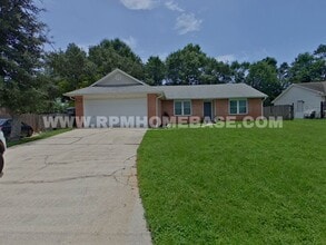 Building Photo - 7933 Skyview Blvd