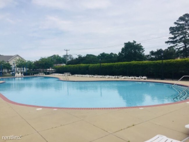 Foto del edificio - 2 br, 1 bath Apartment - 5002 E Gunter st.