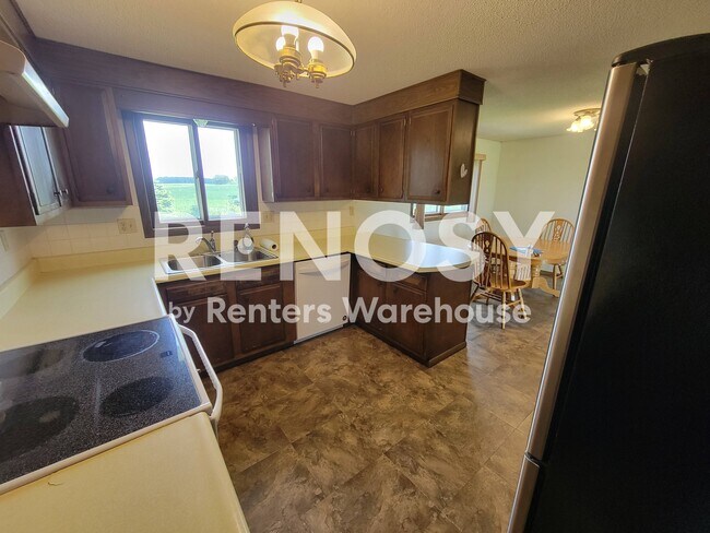 Foto del edificio - 42296 Reeds Lake Rd