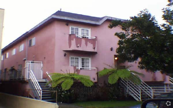 Building Photo - 1452 S Canfield Ave