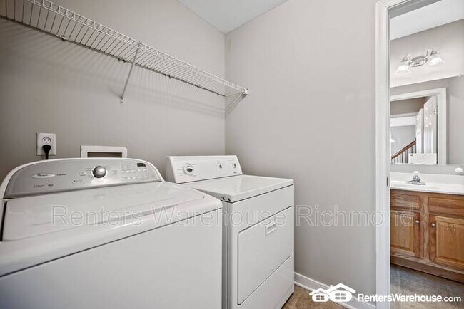 Building Photo - 411 Beaufont Hills Dr