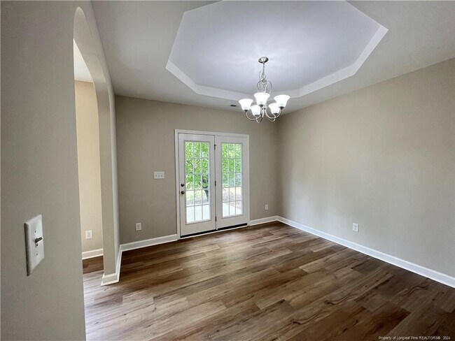 Building Photo - 3323 Antler Dr