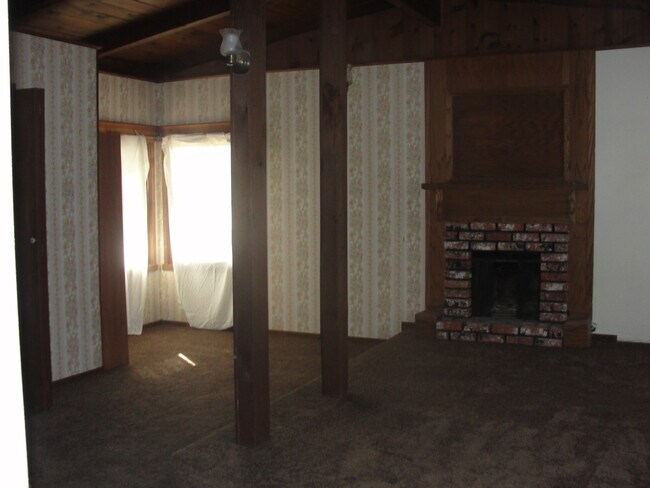Foto del edificio - Large Country Home