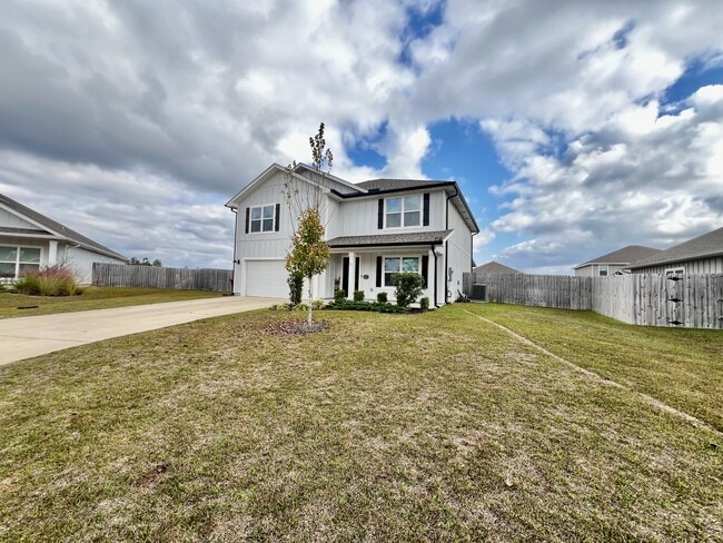 Building Photo - 603 Champ Trl