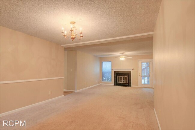 Foto del edificio - 2602 Wynterhall Rd SE