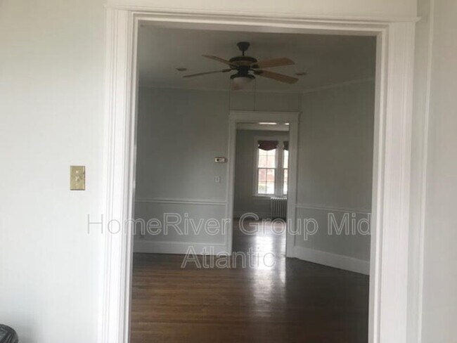 Foto del edificio - 3805 Van Ness St NW