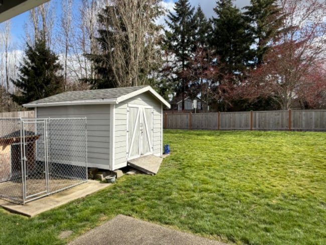 Building Photo - 12015 200th Ave Ct E