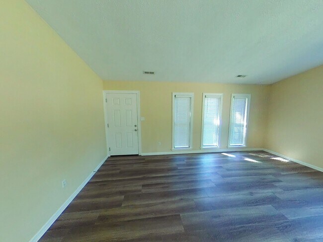 Foto del edificio - Upgraded 4 bedrooms Raintree Villas Ranch ...