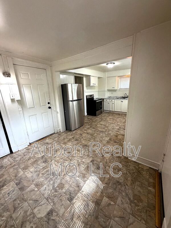 Building Photo - 3409 Benton Blvd