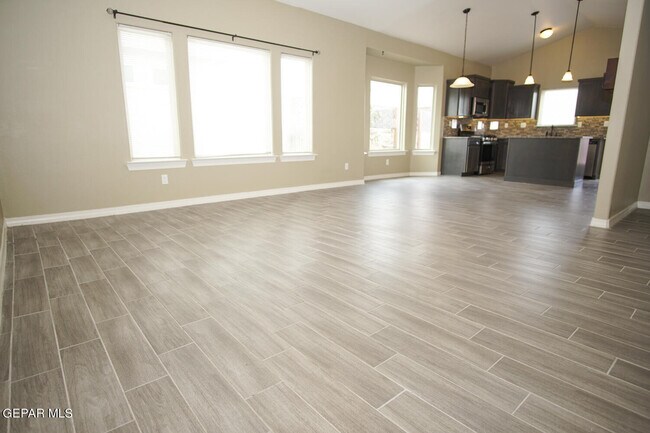 Building Photo - 14364 Tobe Davis Dr