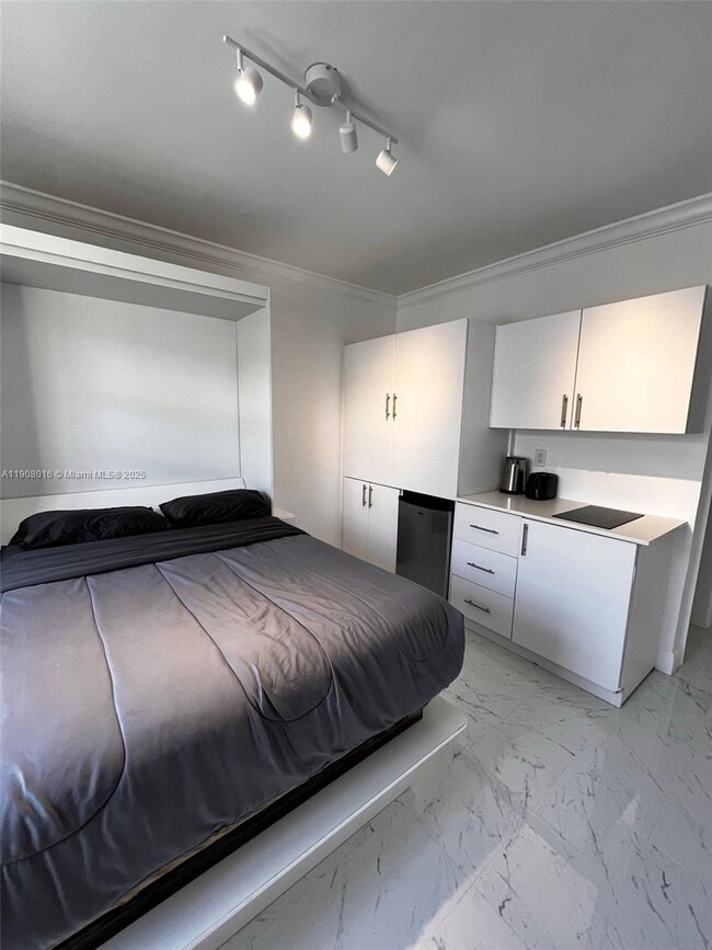 Foto del edificio - 1455 Michigan Ave