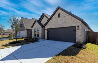 Building Photo - 5034 Morrison Dr