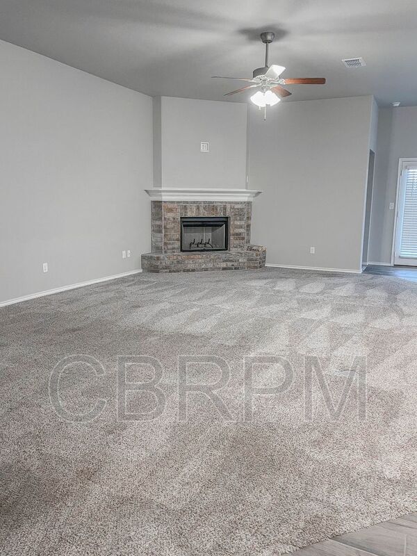 Building Photo - 14109 Avenue W