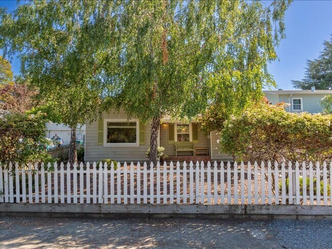 Foto del edificio - Sunny & Bright Bungalow in King Estates