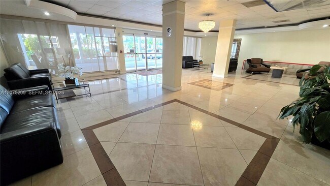 Foto del edificio - 1849 S Ocean Dr