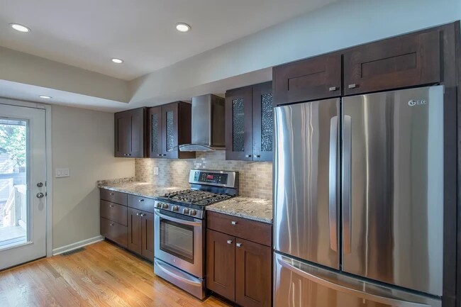 Kitchen - 362 W 4th Ave