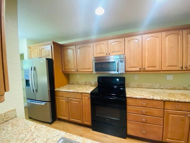 Building Photo - 12263 Hillman Cir