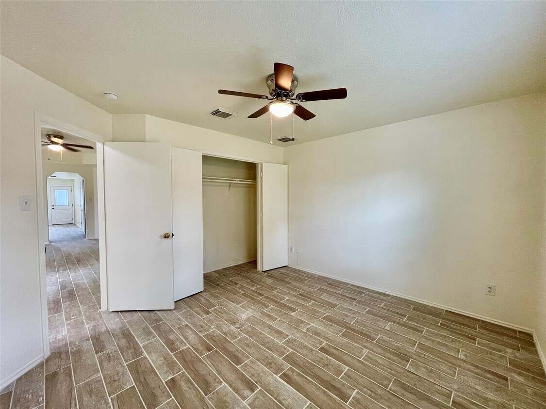 Building Photo - 19127 Yaupon Ranch Dr