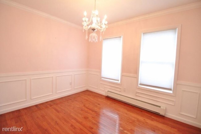 Building Photo - 3 br, 2 bath Apartment - 190 Walnut St