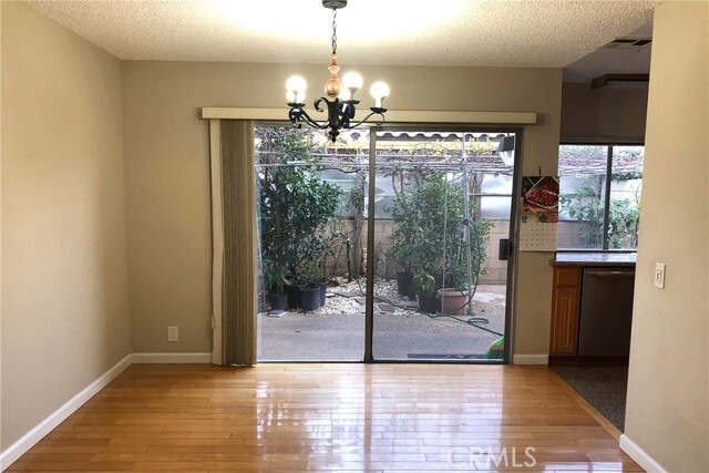 Building Photo - 5212 Village Cir Dr