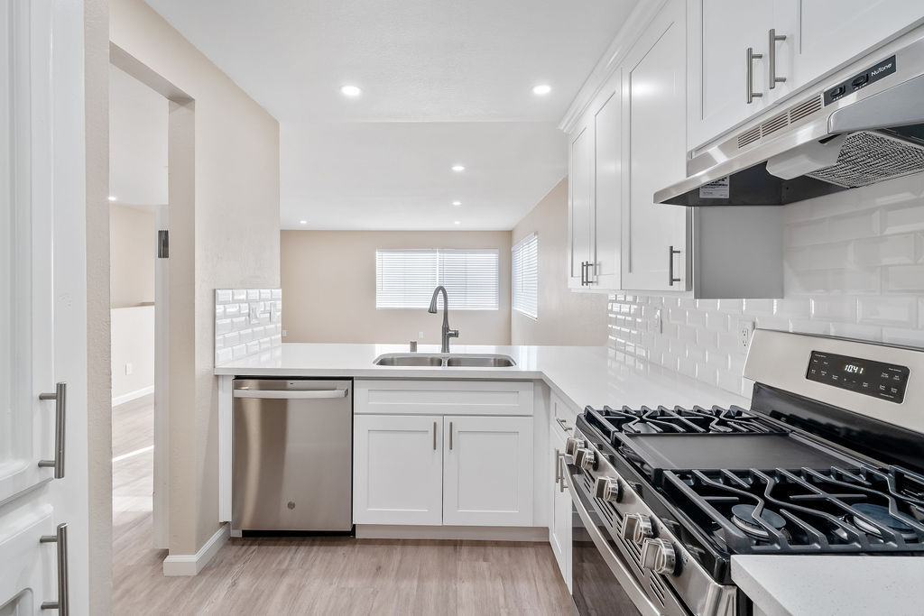 251 S 16th St, Grover Beach, CA 93433 Townhome Rentals in Grover