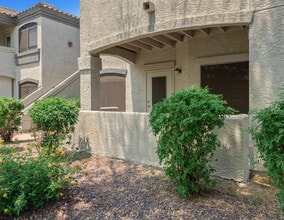 Building Photo - 15095 N Thompson Peak Pkwy