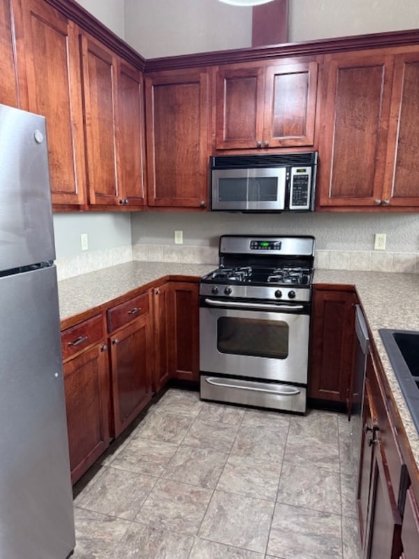 Foto del edificio - 201 E Main St