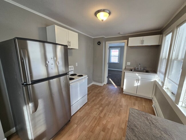 Foto del edificio - 503 W 5th Ave