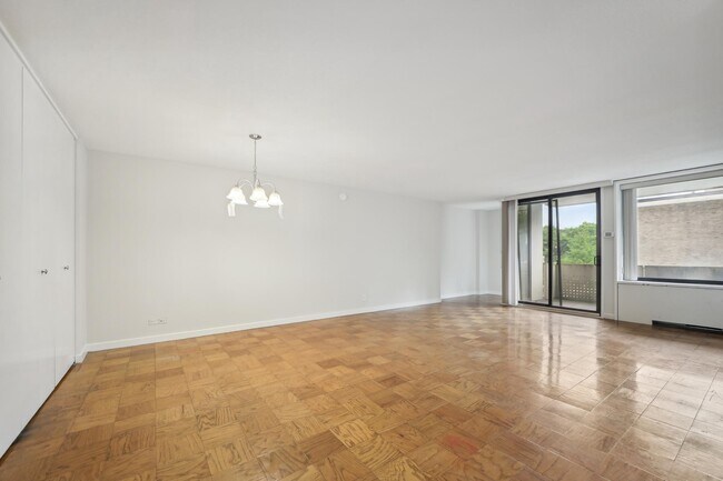 Foto del edificio - 490 M St NW
